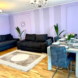  Apartment Leon Art Deutschland